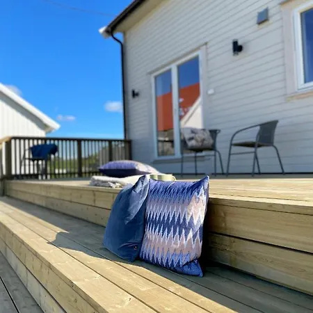 Lofoten_beach_hollyday_house_eggum